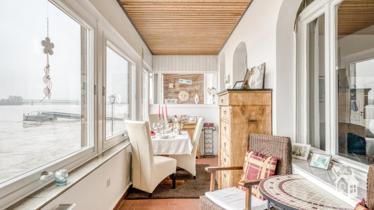 Villa Rheinstein Am Schloss Engers 노이비트 외부 사진
